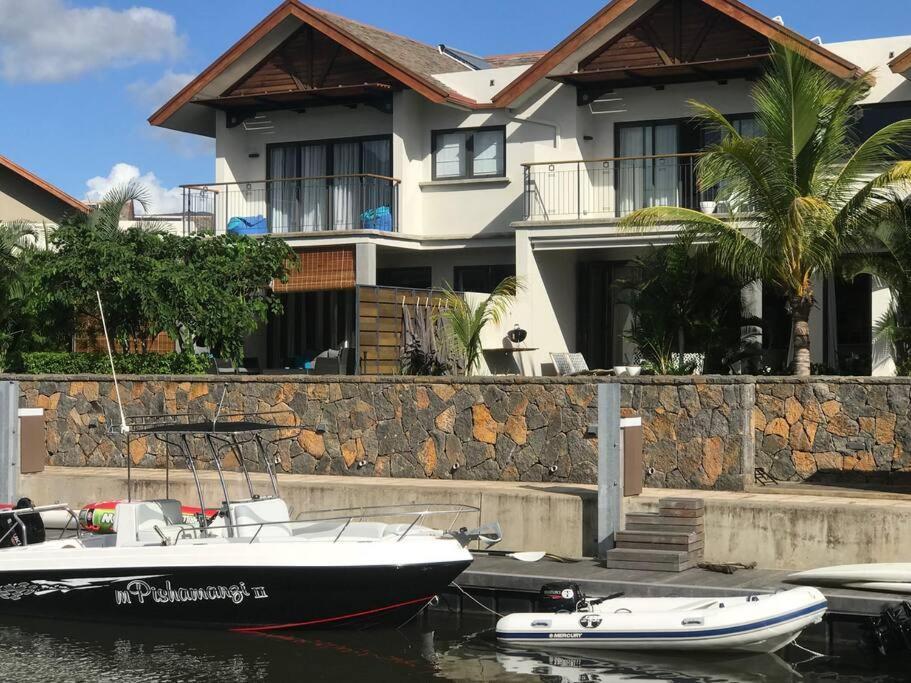 Wozamoya Apartment Riviere Noire Exterior photo